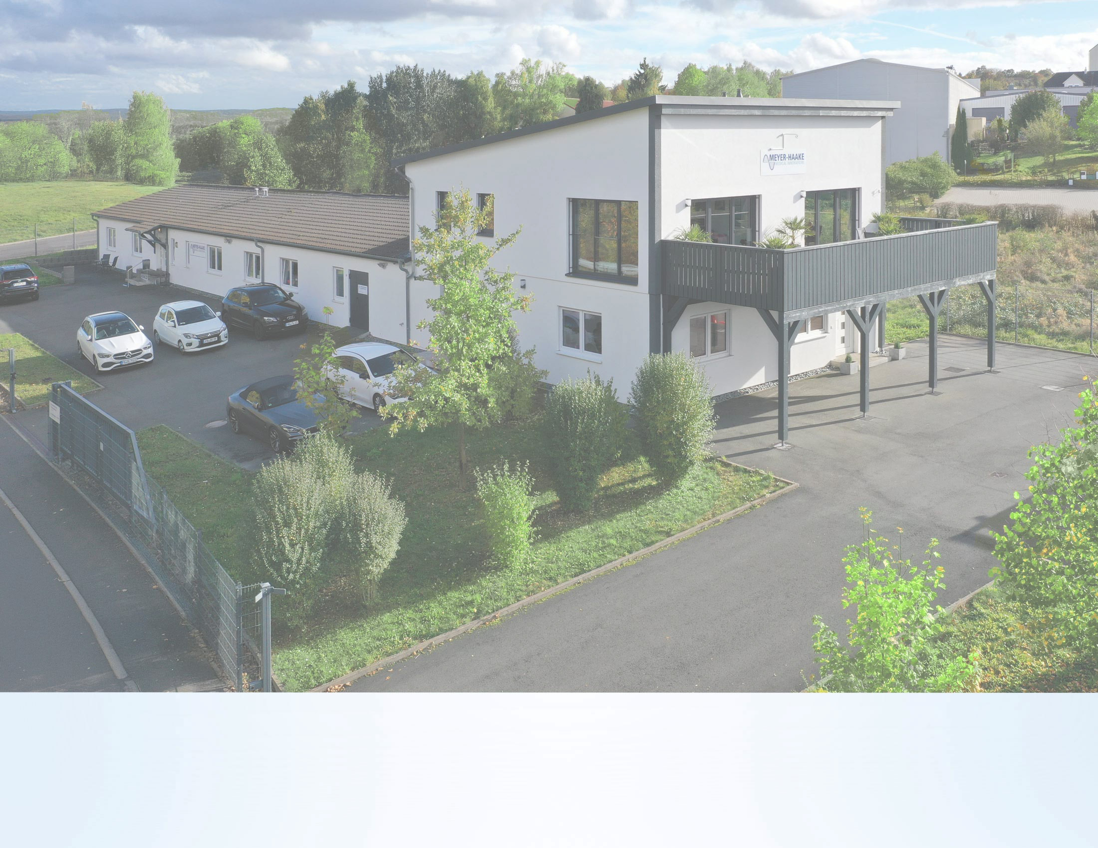 Mitten auf dem Land.